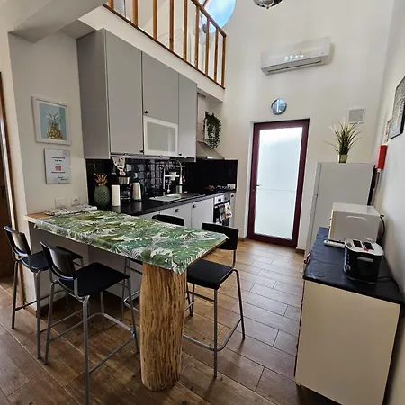 Casa Da Canada Da Faja *